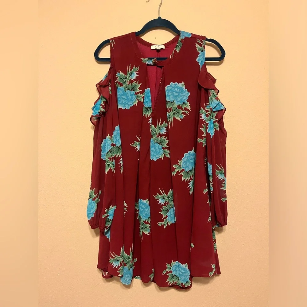 Umgee Hydrangea Floral Maroon Cold Shoulder Tunic Dress || Size Medium - Picture 1 of 5